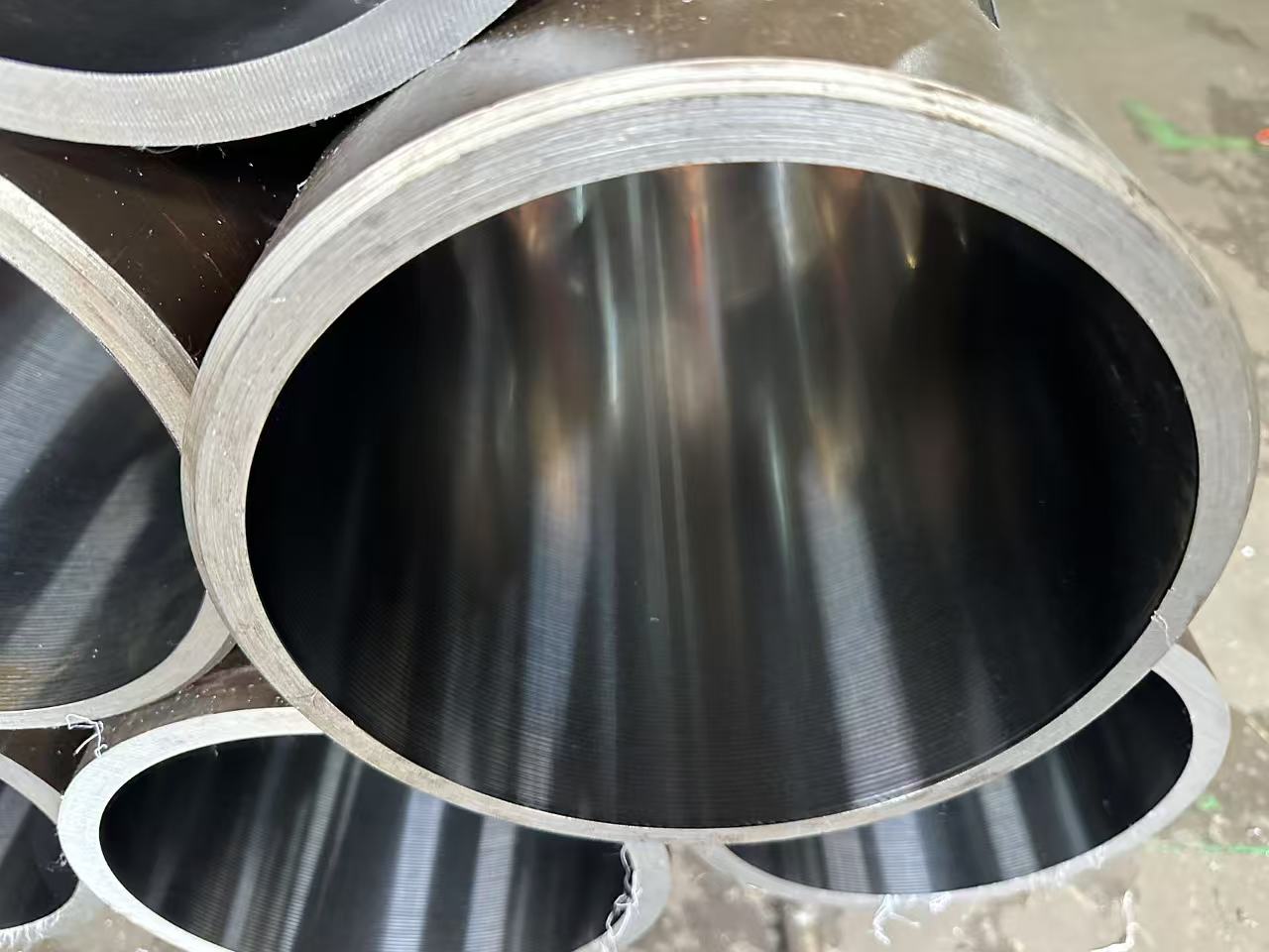 Меры предосторожности для разборки и сборки гидравлических цилиндрических бочек