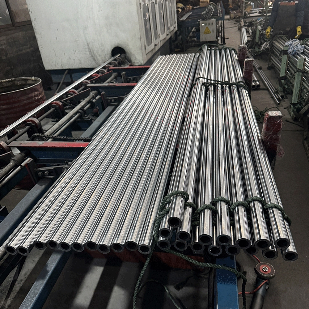 OEM -поршневые стержни - точность, долговечность и пользовательские решения